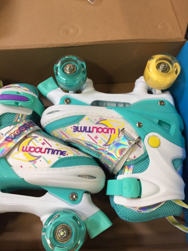 Photo 4 of Woolitime Adjustable Roller Skates for Girls and Boys, 4 Size Adjustable Toddler Roller Skates for Kids with All Wheels Light Up, Patines para Niñas Niños
Size M