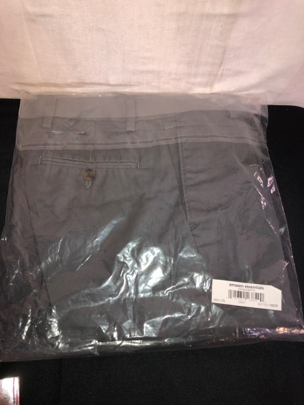 Photo 2 of Amazon Essentials Men's Slim-fit Wrinkle-Resistant Flat-Front Chino Pant
SIZE 28X28 