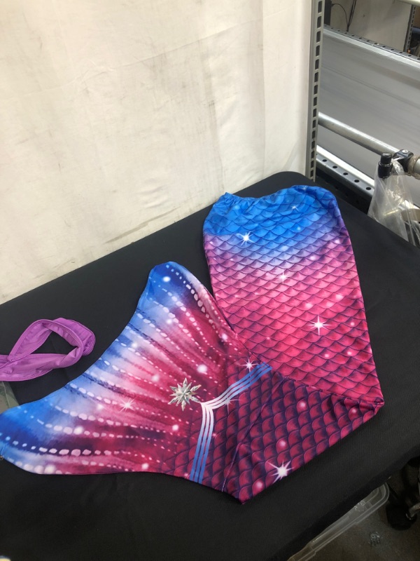 Photo 1 of Mermaid Tails with Mono Fin Sparkle Mermaid Swimsuit for Kids Girls Boys
 SIZE 4-5