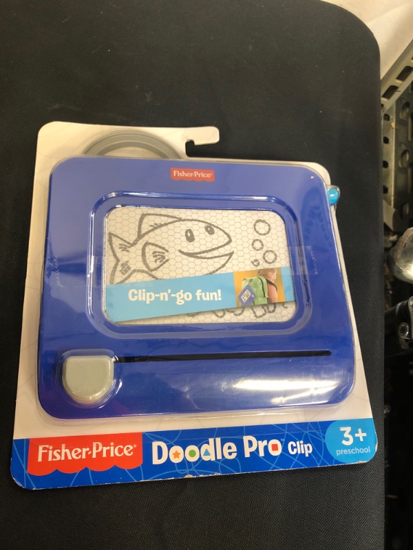 Photo 2 of Fisher-Price Doodle Pro Clip, Blue
