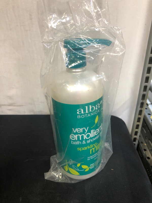 Photo 2 of ALBA BOTANICA Bath&SHWR Gel,Mint, 32 FZ
