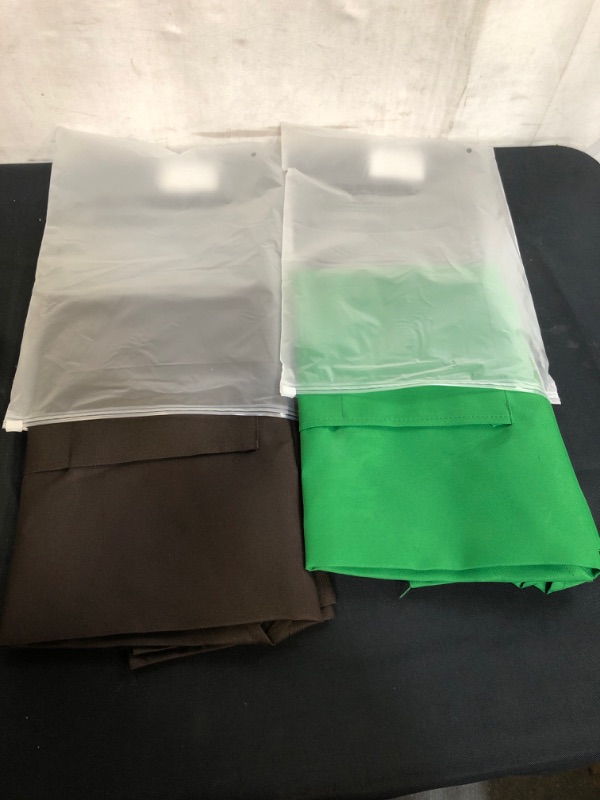 Photo 1 of 2PC LOT, Puroma Adjustable Bib Apron Waterdrop Resistant with 2 Pockets, Unisex Cooking Kitchen Aprons for Chef Couple BBQ Painting (Brown, green) 
