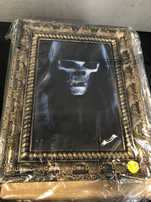 Photo 2 of 3D Motion Activated Haunted Photo Frame with Light and Creepy Sound-Luminous Portrait Halloween Prop Decoration