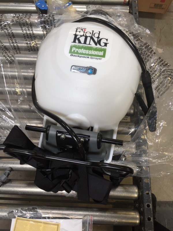 Photo 4 of 4-Gallon Capacity Field King™ Professional Backpack Sprayer