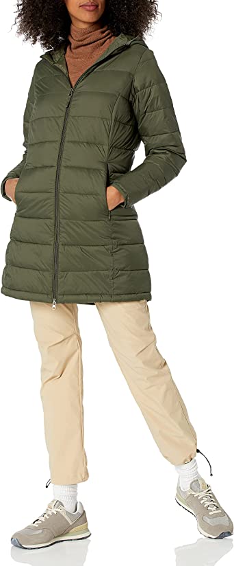 Photo 1 of Amazon Essentials Women's Lightweight Water-Resistant Hooded Puffer Coat (Available in Plus Size)
