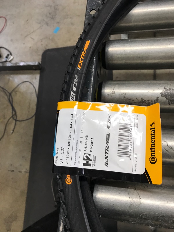 Photo 3 of 2018 Continental Ride Tour Tire 700x32 Wire Bead Black