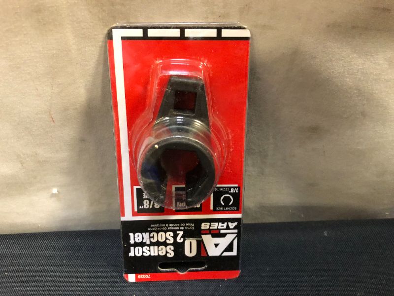 Photo 1 of 3/8' Drive by 7/8' (22mm) Offset Oxygen Sensor Socket Wire Gate Accesses Sensor 