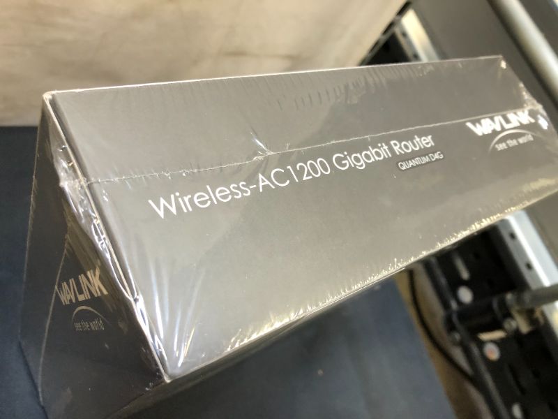 Photo 2 of AC1200 Dual Band WiFi Router(Brand New Factory Sealed)