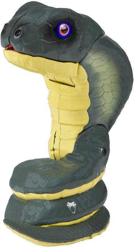 Photo 1 of 2 PACK - Untamed Snakes - Fang (King Cobra) - Interactive Toy