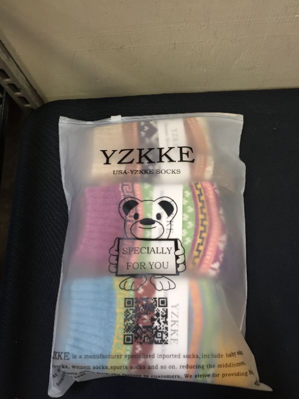 Photo 3 of YZKKE 5Pack Womens Vintage Winter Soft Warm Thick Cold Knit Wool Crew Socks, Multicolor, free size
