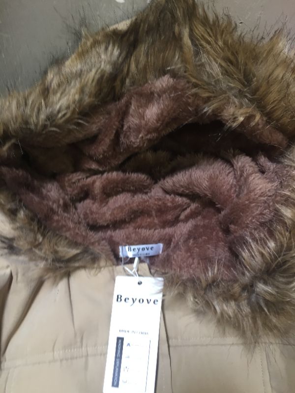 Photo 3 of Beyove Womens Hooded Warm Winter Coats with Faux Fur Lined Outerwear Jacket LARGE 