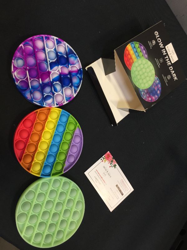 Photo 1 of  3 pcs in The Pack Push Pop Bubble Sensory Fidget Toy Glow in The Dark Pop On Its Stress Relief Toy Popits for Autism,ADD,ADHD, Educational Game Toy for Kids Adults Squeeze Poppet