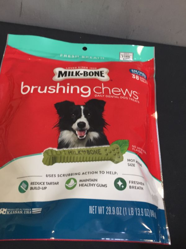 Photo 1 of Milk-Bone Fresh Breath Brushing Chews, 38 Small/Medium Daily Dental Dog Treats BB02/05/23