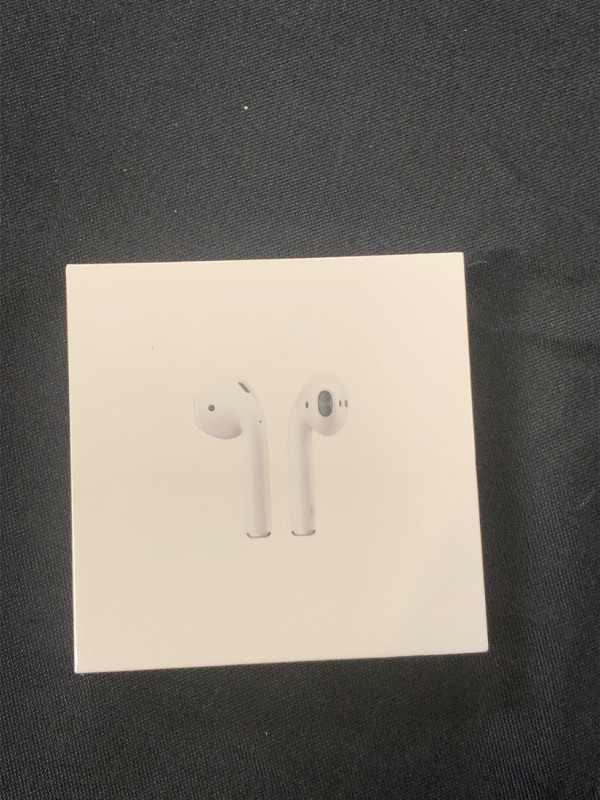 Photo 2 of Apple AirPods (2nd Generation)
