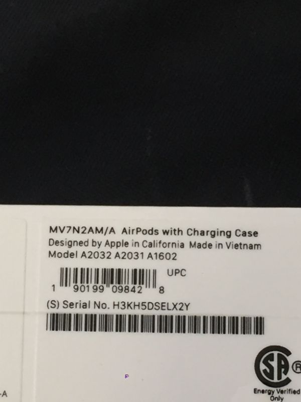 Photo 7 of Apple AirPods (2nd Generation)
(factory sealed)