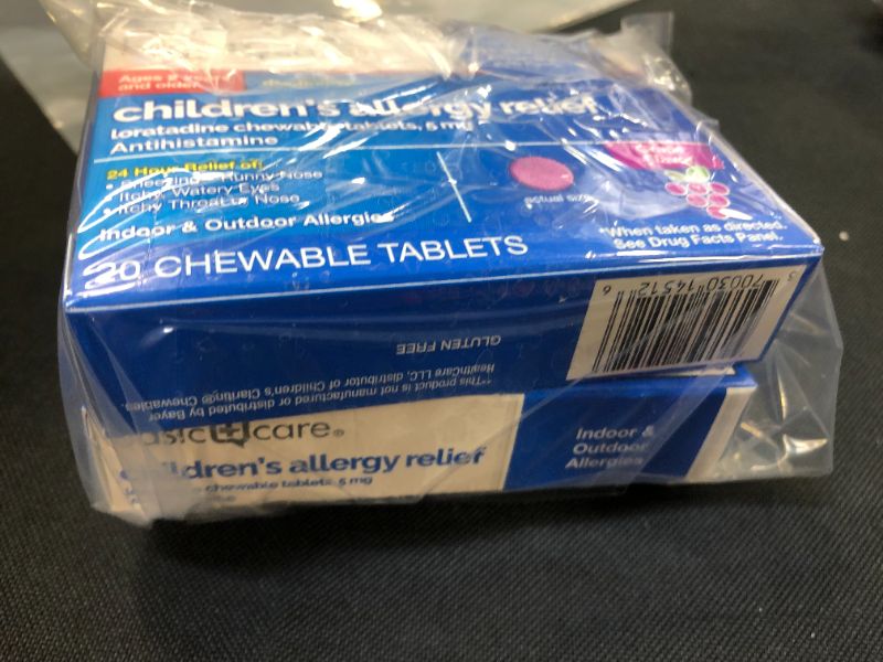 Photo 3 of Amazon Basic Care Children's Allergy Relief, Loratadine Chewable Tablets, 5 mg, Grape Flavored, 20 Count----07-2022  2pack