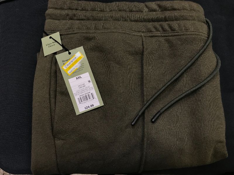 Photo 3 of Men's Pintuck Jogger Pants - Goodfellow & Co Green XXL
