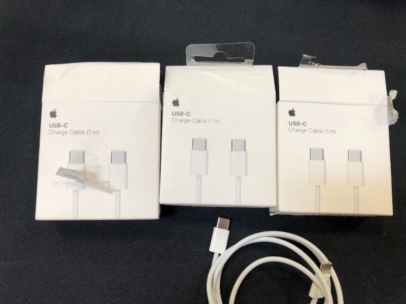 Photo 2 of Apple USB-C Charge Cable (1m)  3pack