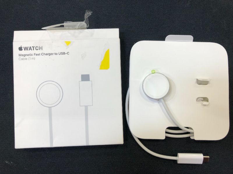 Photo 2 of Apple Watch Magnetic Fast Charger to USB-C Cable (1 m)