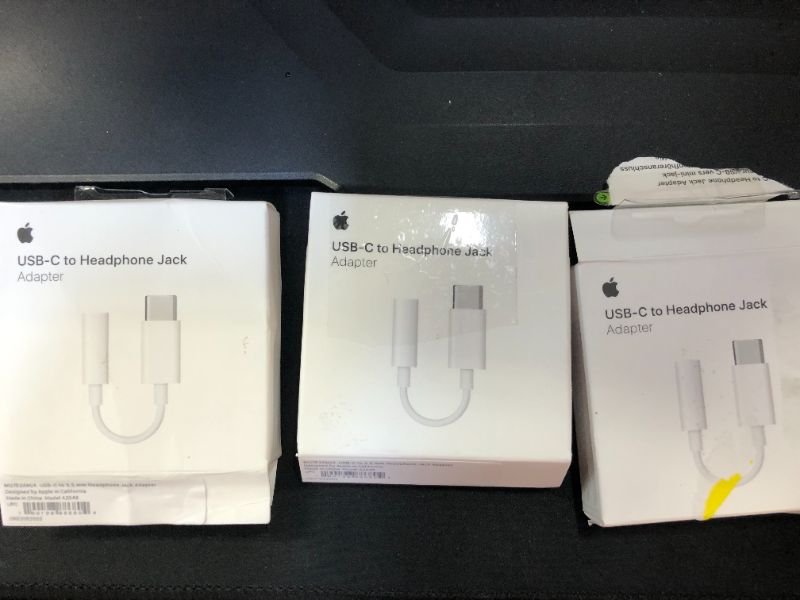 Photo 3 of Apple MU7E2AM/A USB-C to 3.5 mm Headphone Jack Adapter 3pack