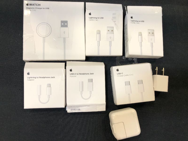 Photo 1 of Miscellaneous Apple items different Models-- SOLD AS IS 
