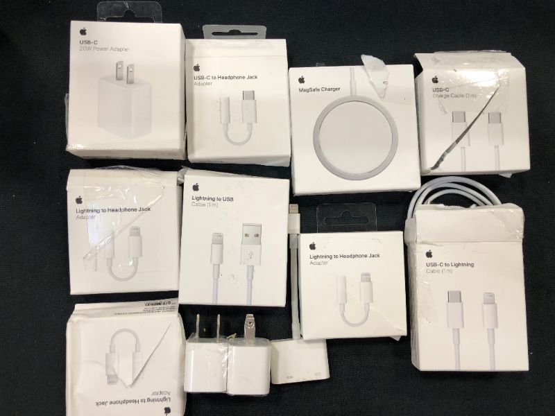 Photo 1 of Miscellaneous Apple items different Models-- SOLD AS IS 
