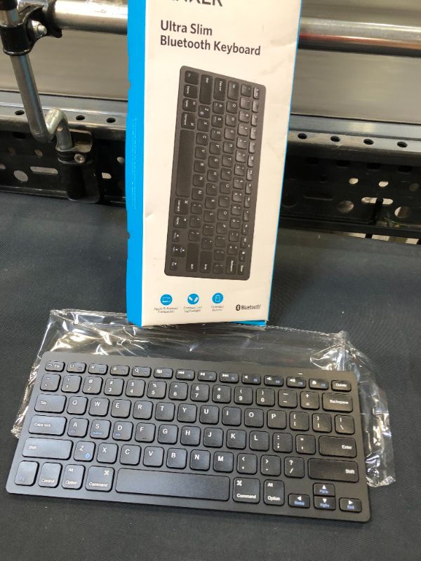 Photo 4 of Bluetooth Ultra-Slim Keyboard for iPad Air 2 / Air, iPad Pro, iPad mini , iPad 4 / 3 / 2, New iPad 9.7"(2017), Galaxy Tabs and Other Mobile Devices