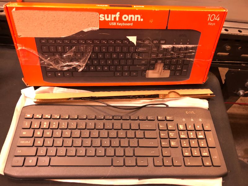 Photo 2 of Surf Onn 100009052 USB Wired Full-size Computer Keyboard, 104-Keys, 5 ft cord