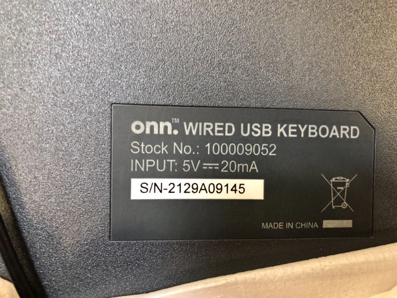 Photo 4 of Surf Onn 100009052 USB Wired Full-size Computer Keyboard, 104-Keys, 5 ft cord