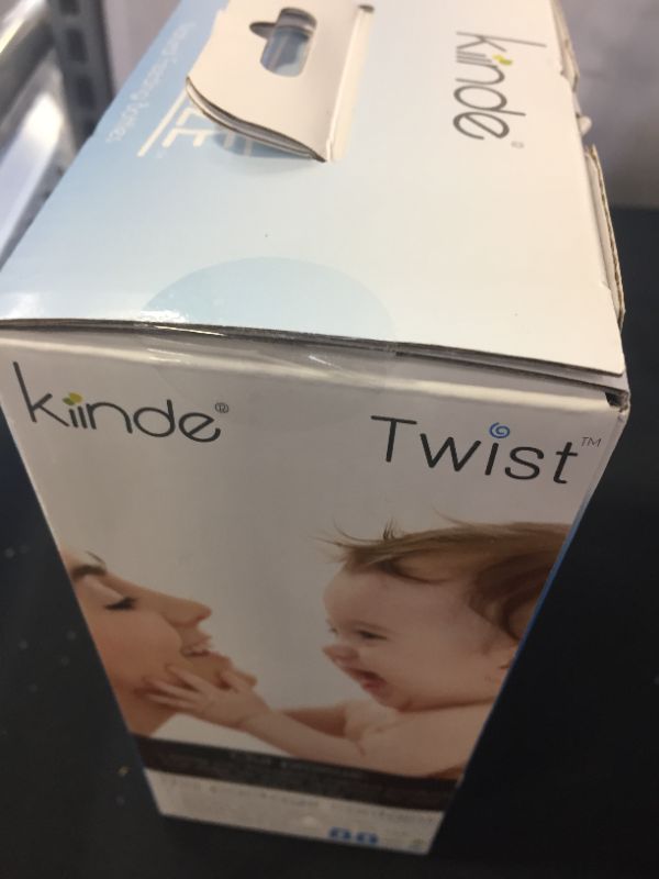 Photo 1 of Kiinde Twist Squeeze Natural Baby Breast Milk Feeding Bottle with Nipples and Case (2 Pack), Easy to clean, BPA, PVC and Phthalate Free, Top Rack Dishwasher Safe, Recyclable ----- FACTORY SEALED 
