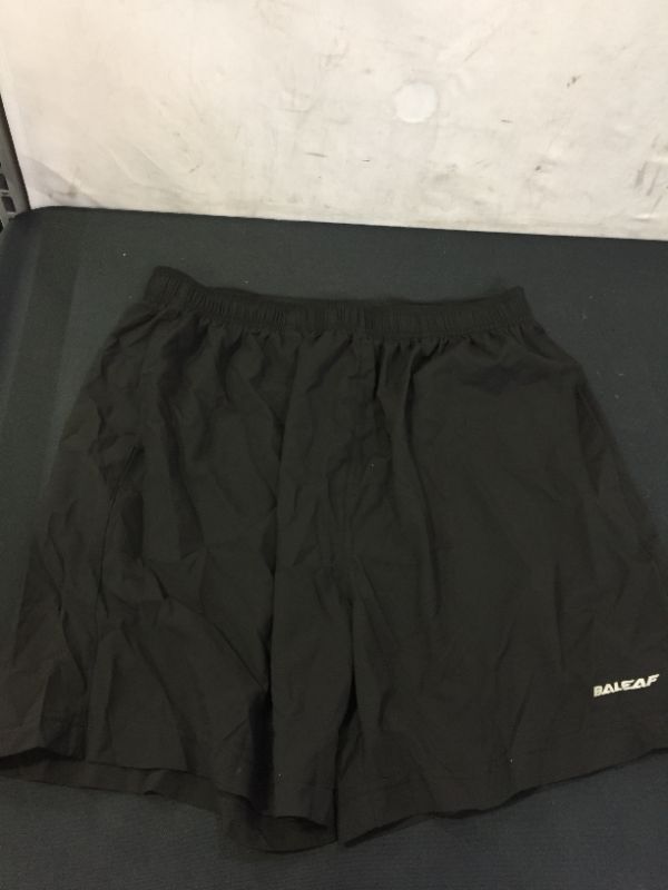 Photo 1 of MEN'S SHORTS SIZE SMALL 