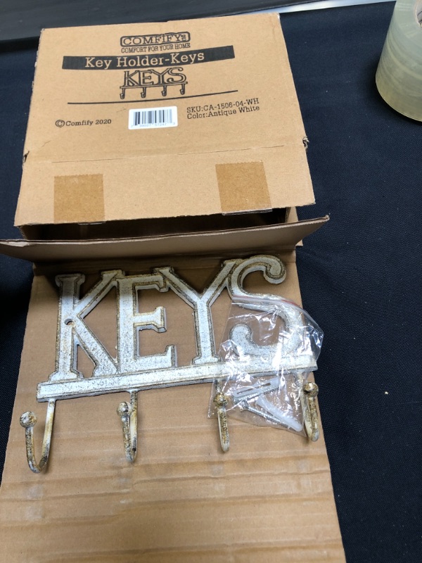 Photo 1 of  with Key Holder Wall Mounted Western Key Holder 4 Key Hooks Decorative

