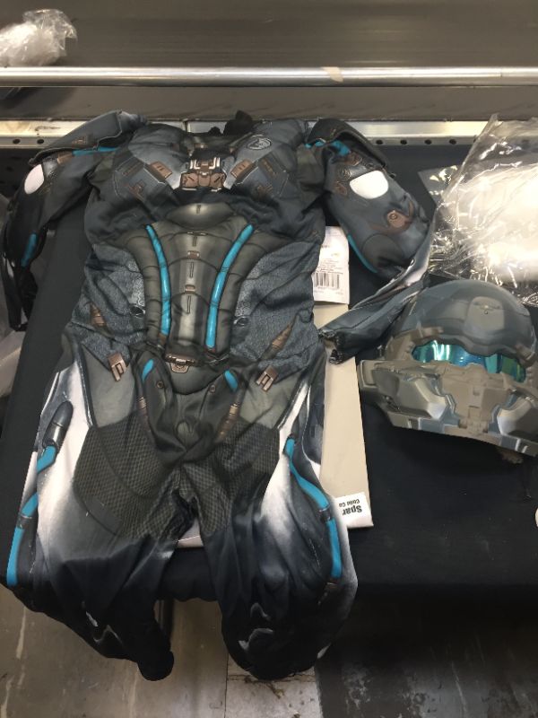 Photo 1 of Halo costume size s/p ( 4-6 ) 