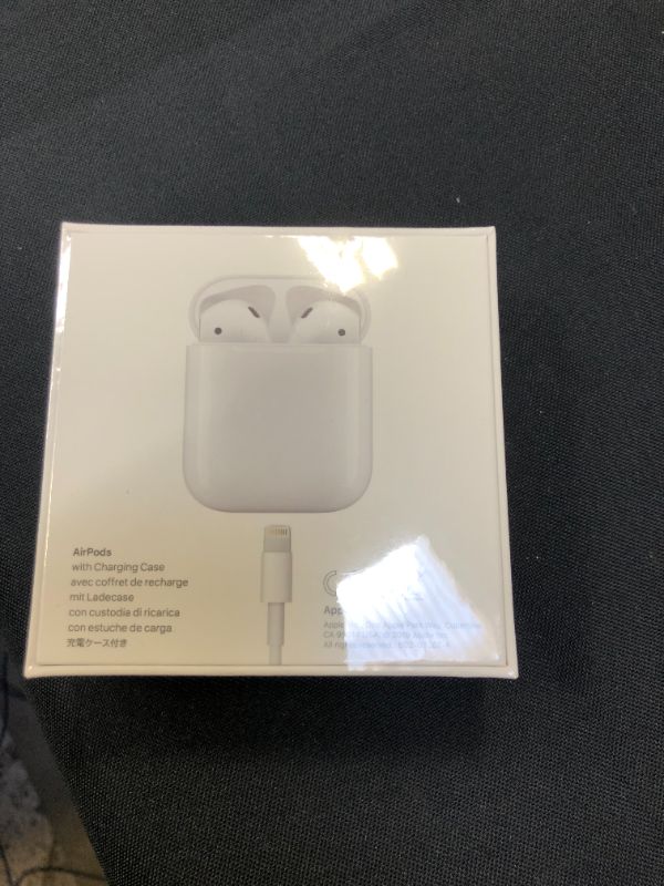 Photo 5 of Apple AirPods (2nd Generation)
