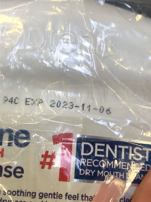 Photo 1 of Biotene Oral Rinse Mouthwash for Dry Mouth, Breath Freshener and Dry Mouth Treatment, Fresh Mint - 33.8 fl oz
EXP 11/06/2023