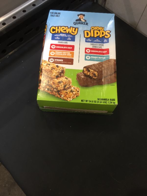 Photo 2 of 

Quaker Chewy Granola Bars and Dipps Variety Pack, 58 Count EXP 2/22