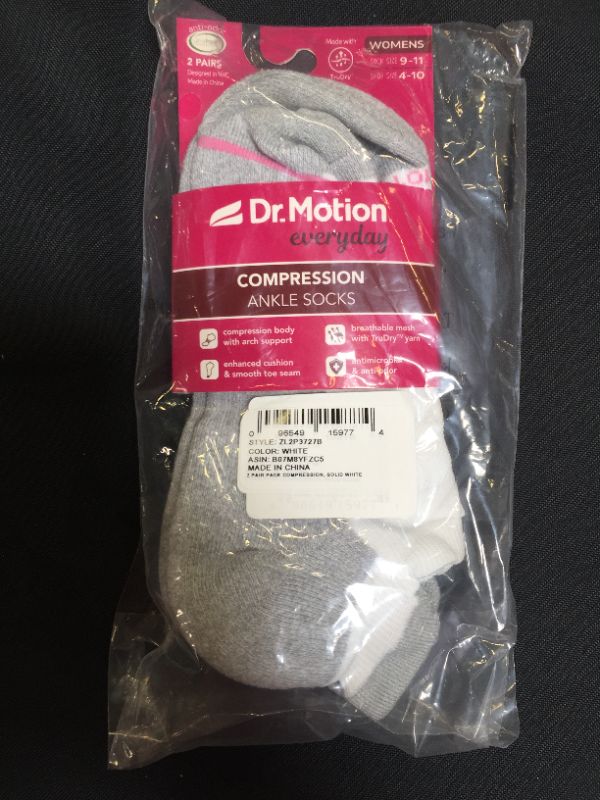 Photo 2 of Dr. Motion Women's 2pk Mild Compression Ankle Socks Size: 9-11
