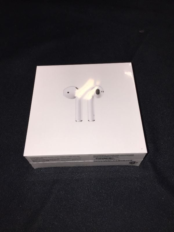 Photo 2 of AirPods (2nd generation)
