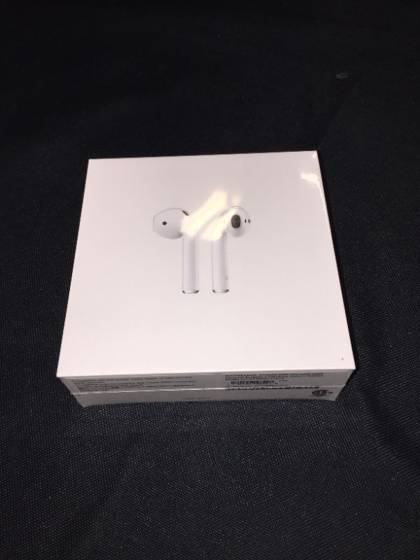 Photo 2 of AirPods (2nd generation)