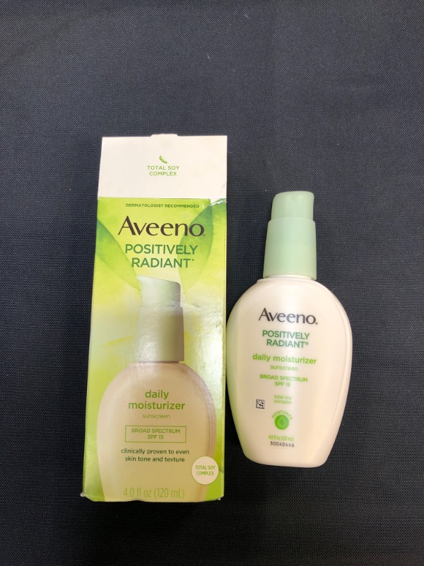 Photo 1 of Aveeno Positively Radiant Daily Facial Moisturizer with Broad Spectrum SPF 15 Sunscreen & Total Soy Complex for Even Tone & Texture, Hypoallergenic, Oil-Free & Non-Comedogenic, 4 fl. oz
