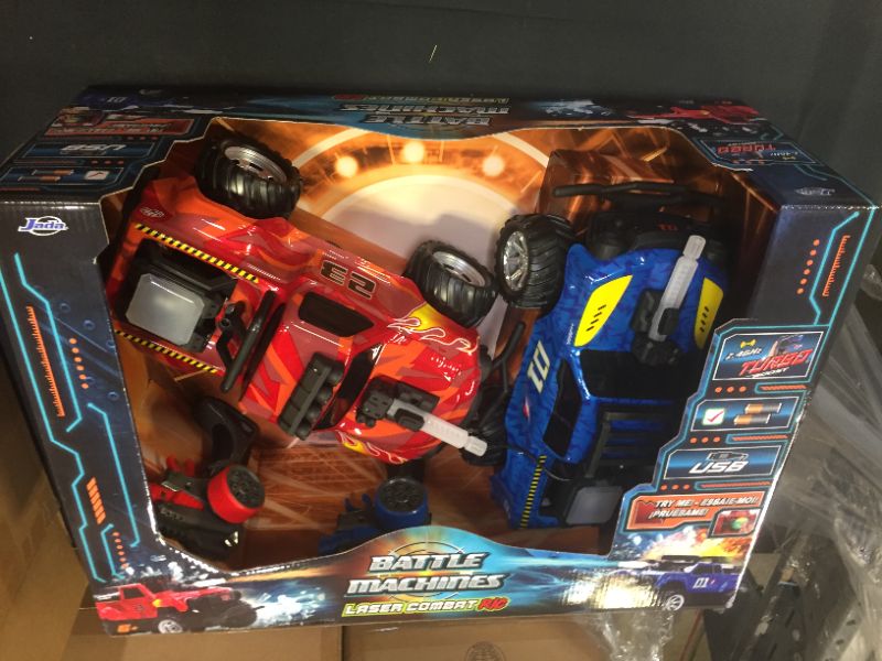 Photo 3 of Jada Toys Battle Machines Laser Tag RC Twin Pack
