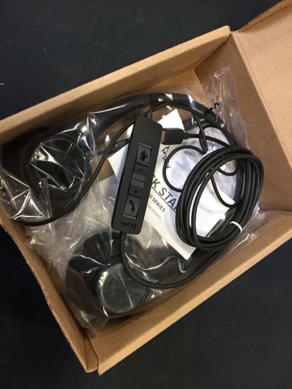 Photo 3 of Plantronics EncorePro 320, EP320 USB-C Headset, 214571-01
