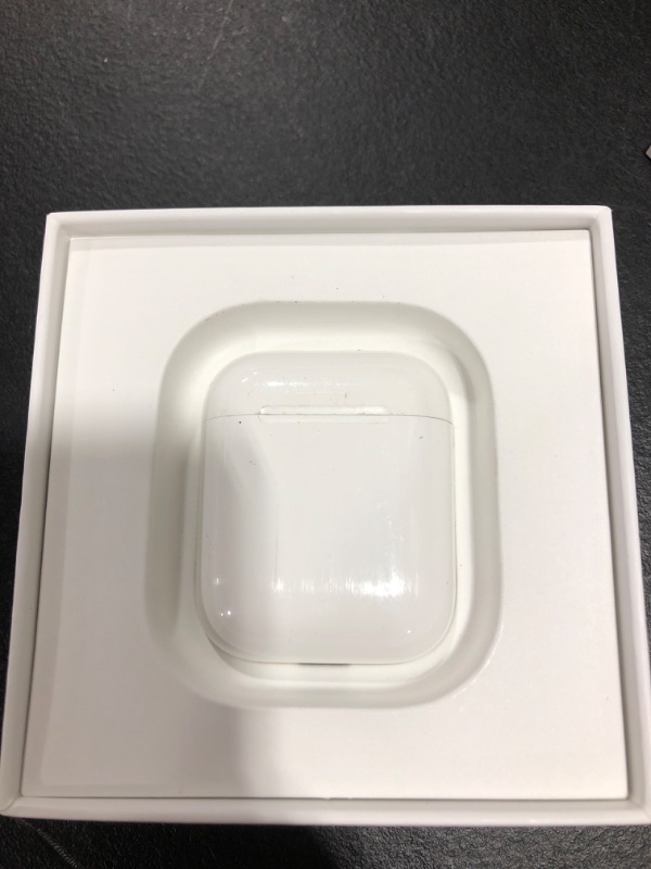 Photo 3 of AirPods with Charging Case, 2nd Generation 