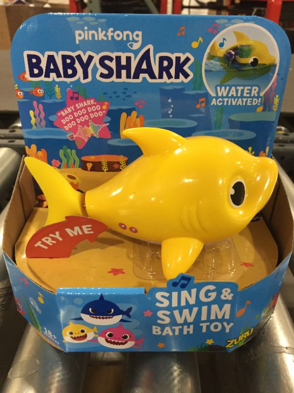 Photo 1 of [2 Pack] Robo Alive Junior Baby Shark Battery-Powered Sing and Swim Bath Toy Assortment
