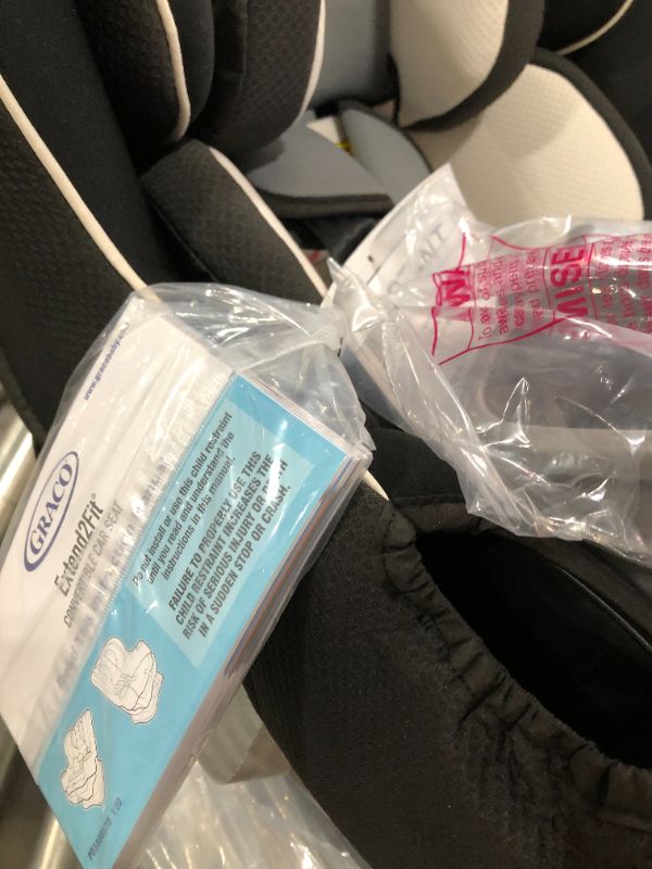 Photo 3 of Graco Extend2Fit Convertible Car Seat, Ride Rear Facing Longer with Extend2Fit, Gotham
