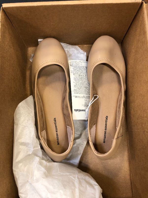 Photo 3 of Amazon Essentials Women's Belice Ballet Flat (Size 7) 