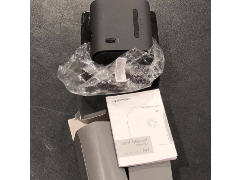 Photo 1 of Mini Projector