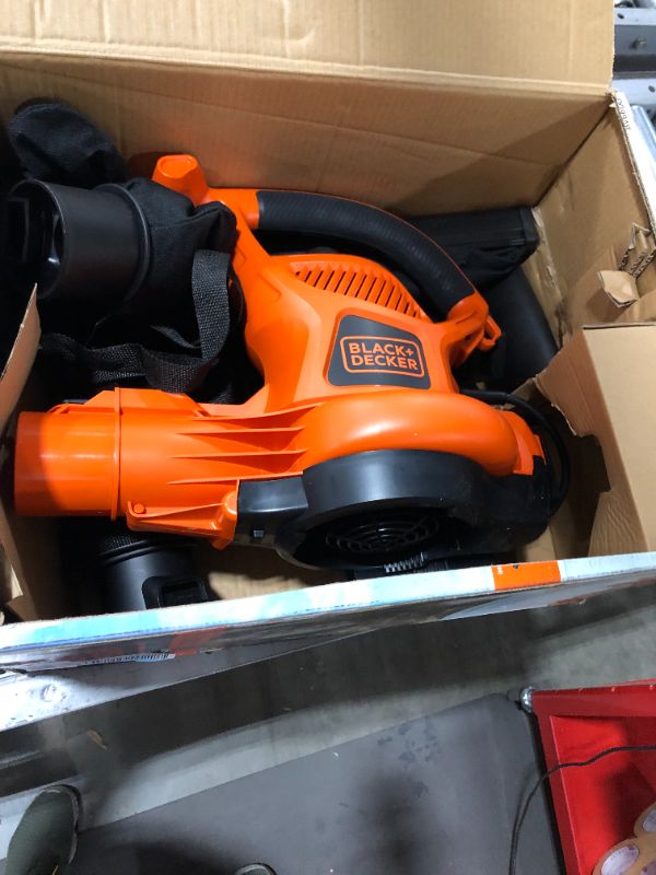 Photo 4 of BLACK+DECKER 3-in-1 Electric Leaf Blower with Leaf Blower Vacuum Bags, Disposable (BV6600 & BV-008)
