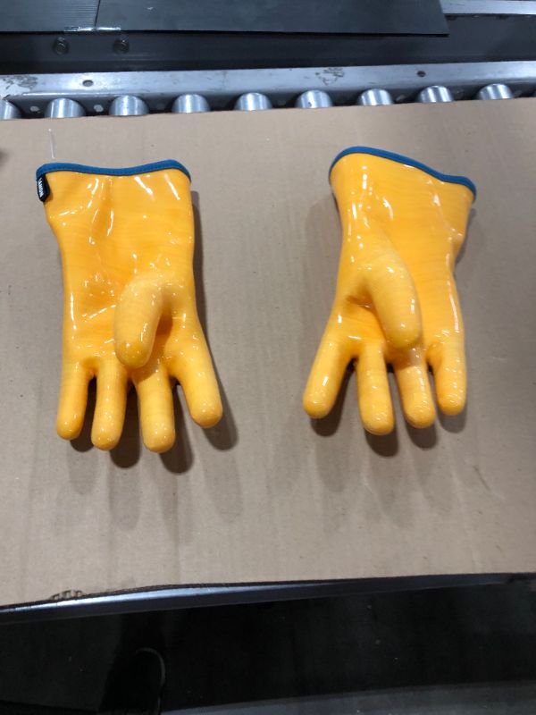 Photo 2 of LANON Heat Resistant Liquid Silicone Gloves, Oven Gloves with Fingers, Food Contact Grade, Waterproof, Yellow, Size 11
