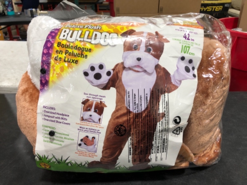 Photo 3 of Forum Deluxe Plush Bulldog Mascot Costume
PRIOR USE.